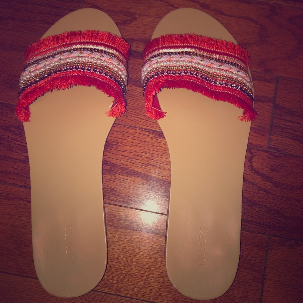 Red Forever 21 Slides 💃🏽 ❤️